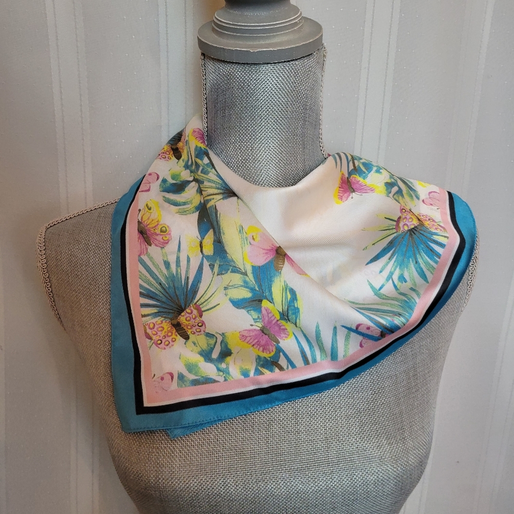 Giani Bernini Womans Butterfly Tropical Floral Scarf, NWT